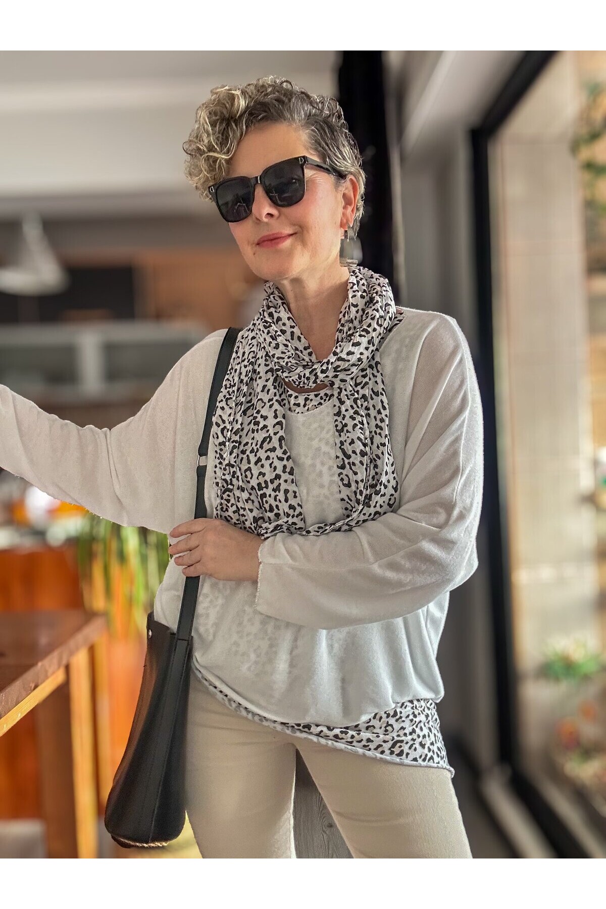 Meloni İtalyan Fularlı Atletli Bluz Triko Takım Beyaz