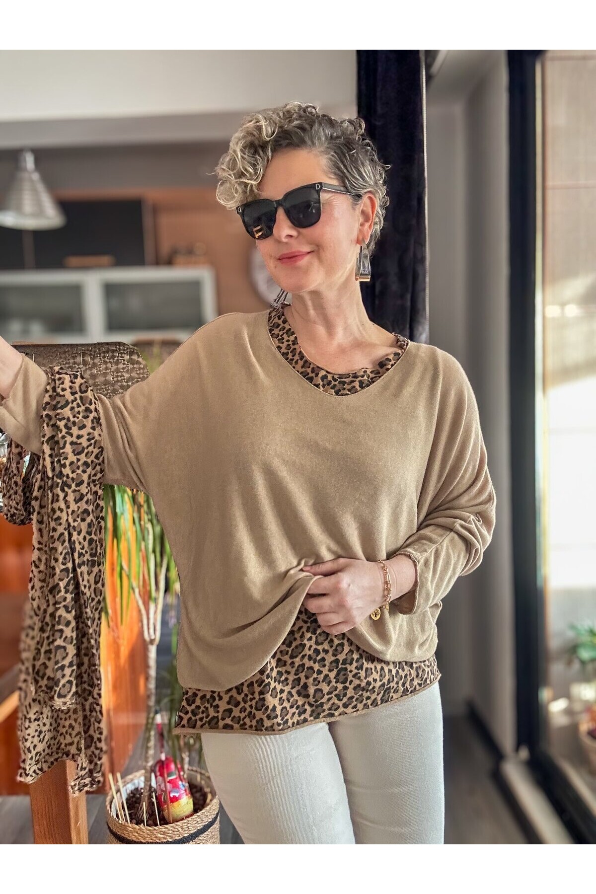 Meloni İtalyan Fularlı Atletli Bluz Triko Takım Cappuccino