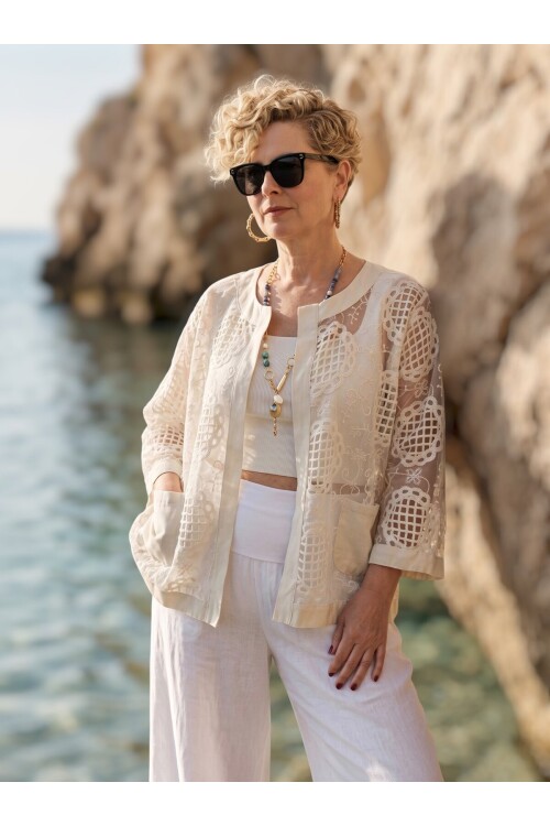 Emma İtalyan Dantel Nakışlı Ceket Beige