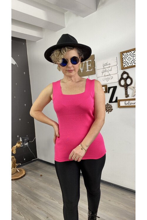 Esline Pembe Kare Yaka Dört Mevsim Triko Atlet