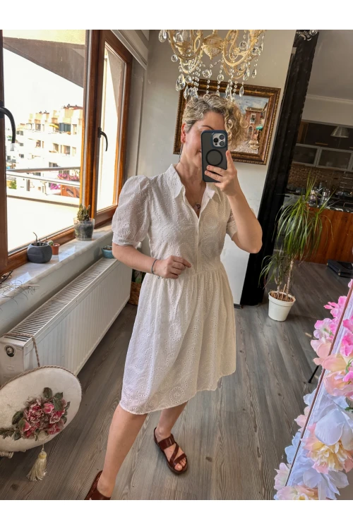 Marla Düğmel Detaylı Güpür Elbise Beyaz