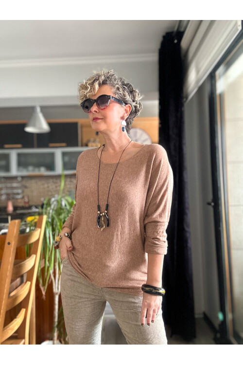 Mezzo İtalyan Kolyeli Tasarım Triko Bluz Camel