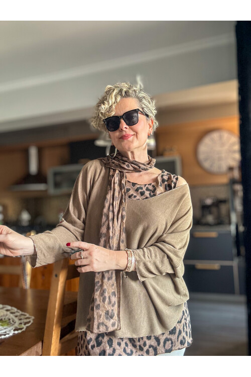 Roberta İtalyan Safari Desen Fularlı Atletli Triko Takım Cappuccino