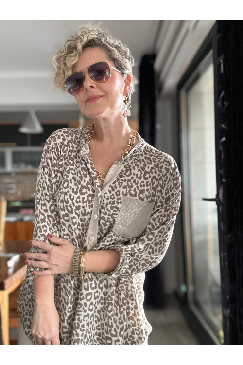 Santa Pul Detaylı Leopar Desen Gömlek Beige