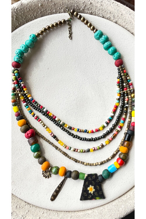 Cozy Pirinç Cam Etnik Kolye