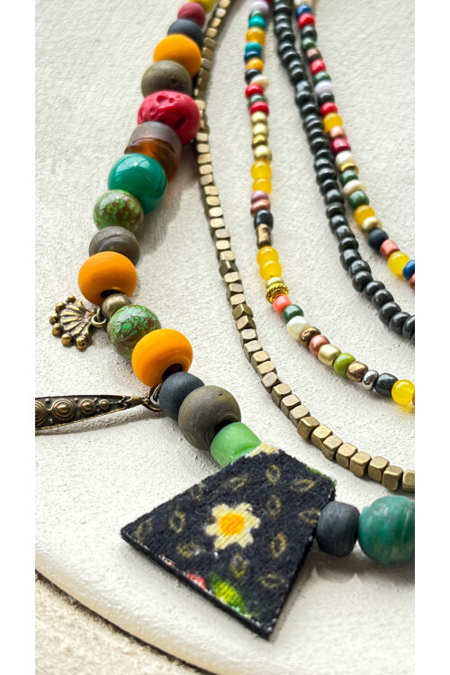 Cozy Pirinç Cam Etnik Kolye