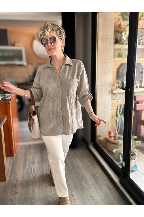 Gesso İtalyan Çiçek Fisto Detay Gömlek Vizon