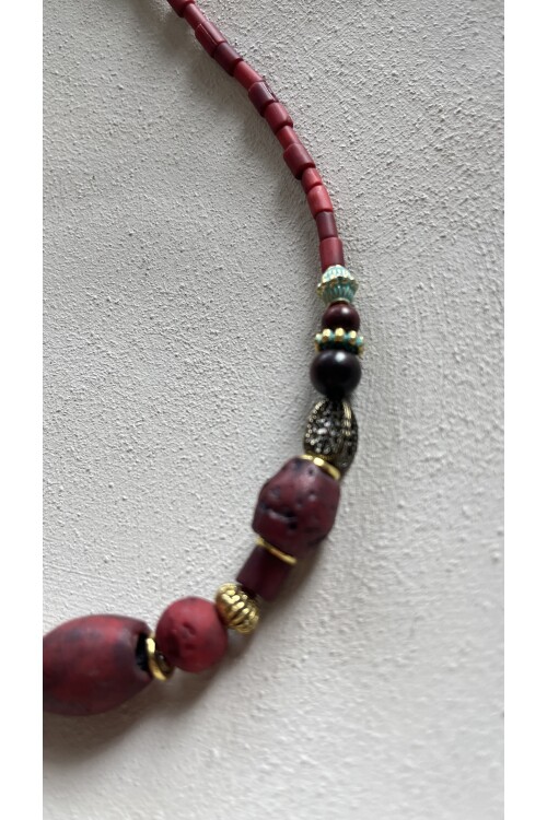 Ragis Pirinç Cam Etnik Kolye Kırmızı