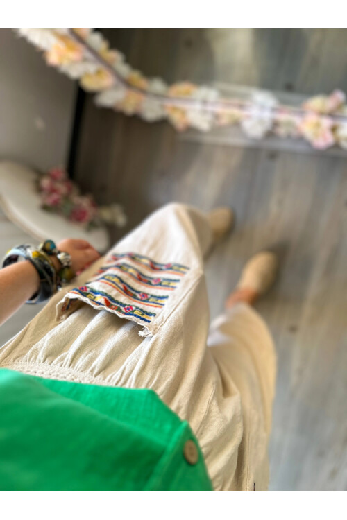 Ranna Cep Nakış Detay V Paça Pantolon Bej