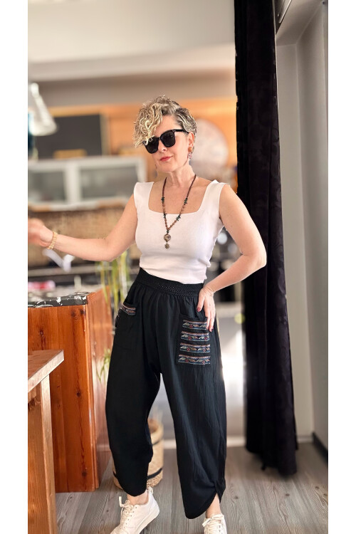 Ranna Cep Nakış Detay V Paça Pantolon Siyah