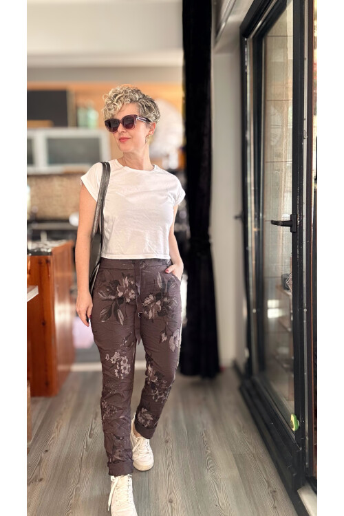 Benji İtalyan Çiçek Desen Sihirli Pantolon Kahverengi