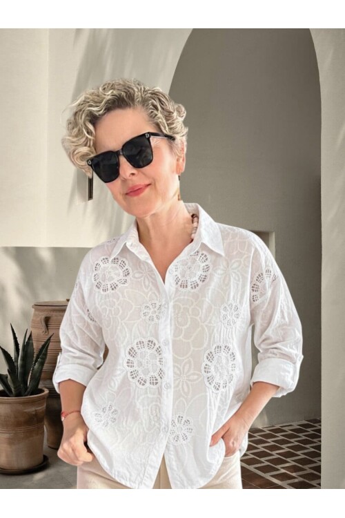 Billa İtalyan Madalyon Fisto Nakış Gömlek Beyaz
