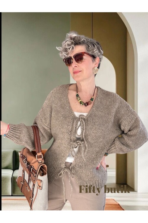 Blum Tasarım Bağcıklı Yün Hırka Vizon