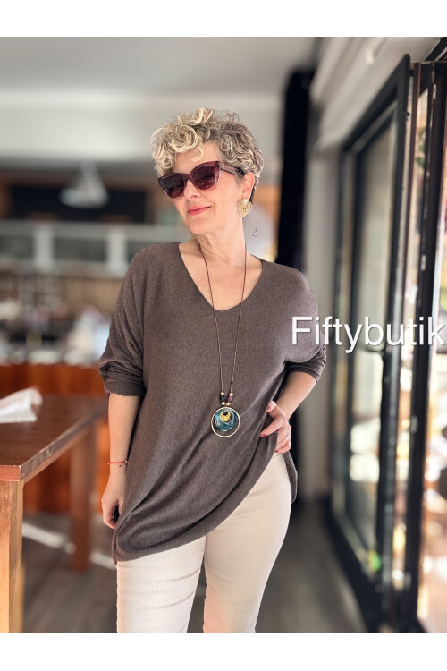 Botte İthal Kolyeli Salaş Triko Bluz Kahve