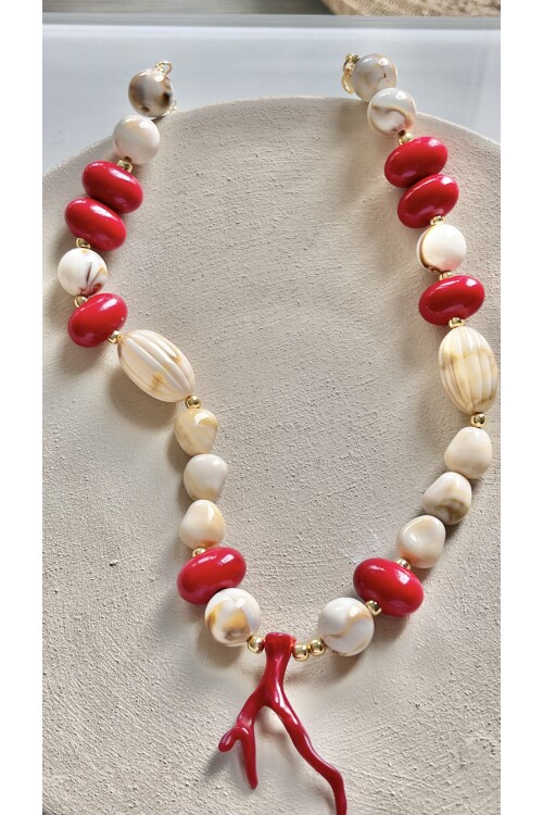 Elora Mercan  Detay Kolye