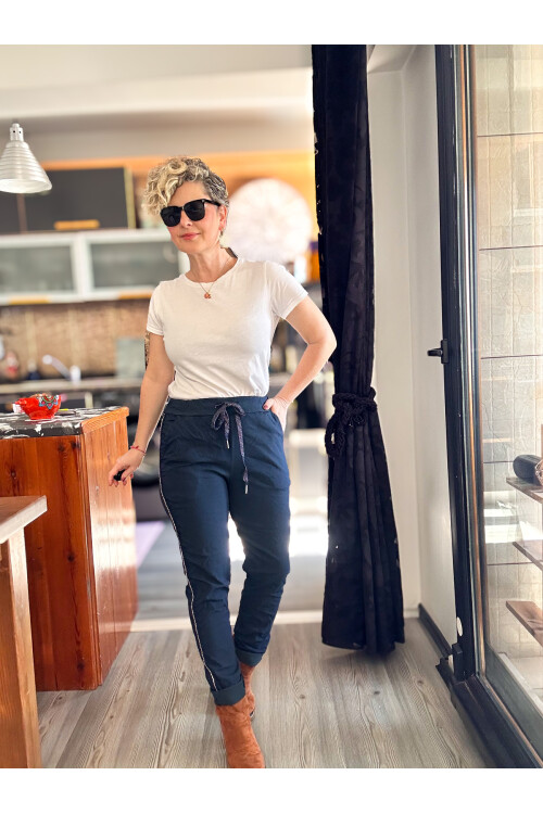 Lecce İtalyan Sihirli İnce Taş Şerit Detay Pantalon Lacivert