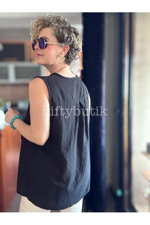 Neggi Tasarım Tokalı Bluz Siyah