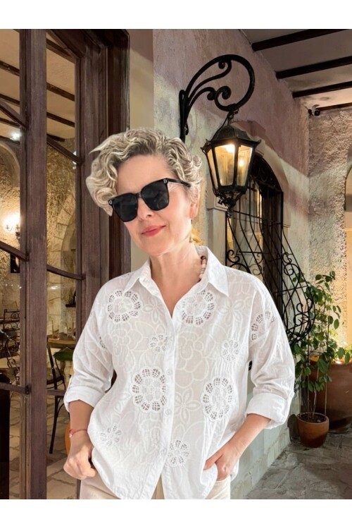 Billa İtalyan Madalyon Fisto Nakış Gömlek Beyaz
