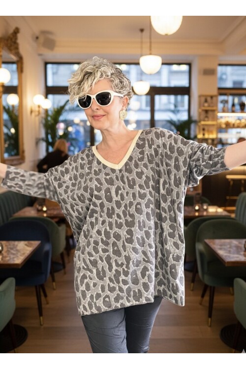 Hanna İtalyan Leopar Desen Simli Bluz Gri