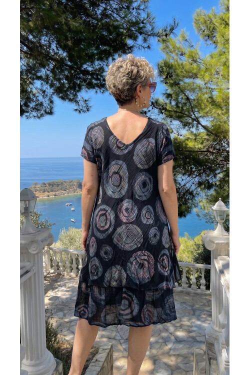 Kalli | İtalyan Spiral Desenli Kat Kat Volanlı Elbise Black