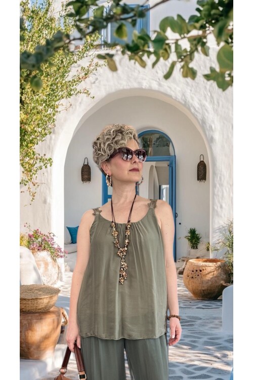 Marta İtalyan İpek Karışımlı Çiçek Detaylı Bluz Haki