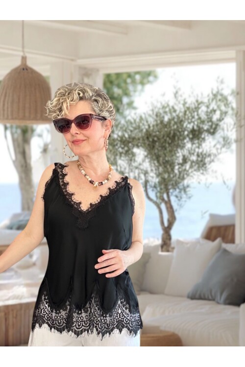 Senza Dantel Detaylı Premium Saten V Yaka Bluz Siyah
