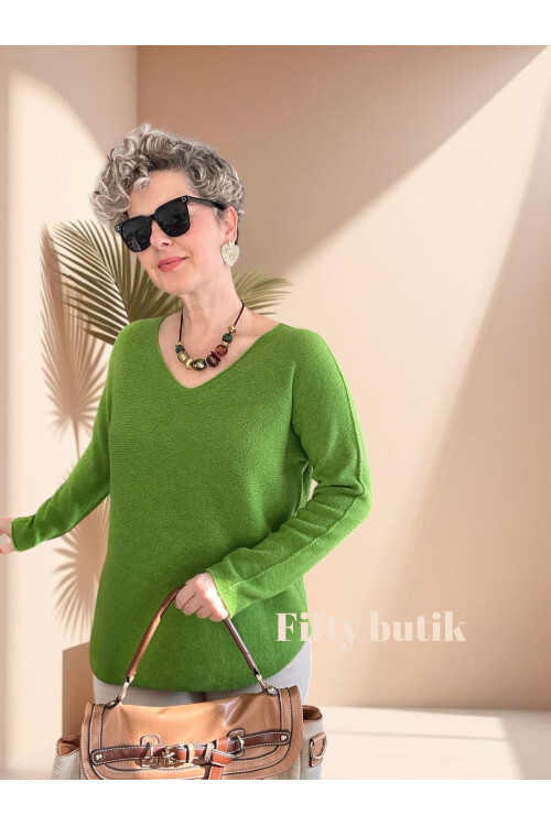 Fikka İtalyan V Yaka Oval Triko Çimen Yeşil