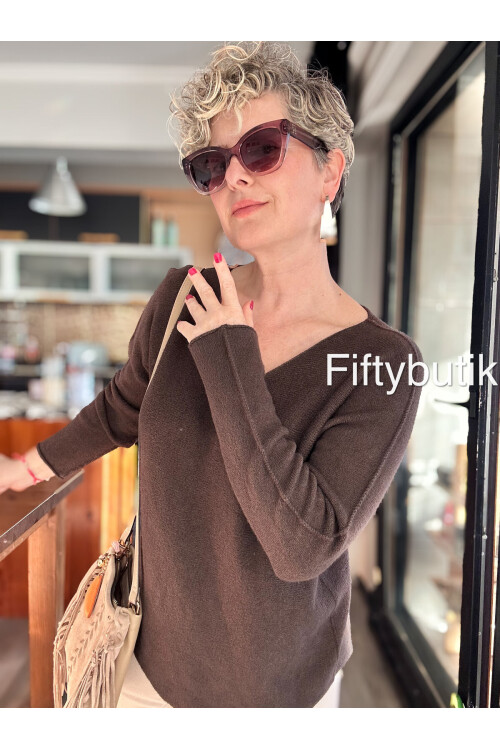 Fikka İtalyan V Yaka Oval Triko Kahve